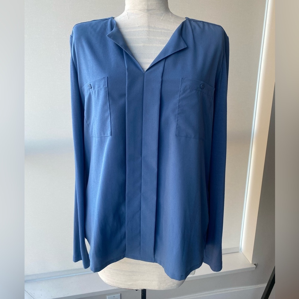Olsen Europe open V-neck Long Sleeved Women’s Blouse size medium